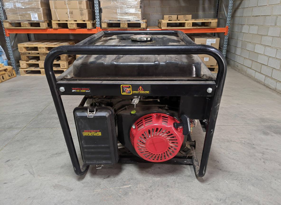 Бензиновый генератор Carver PPG-13500EV 10 кВт (220/380 В) с АВР и электростартером — фото 4